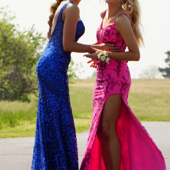 Long formal - Picture 3 of 7